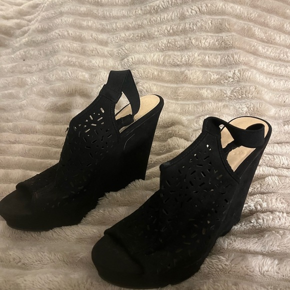 Shoes - Chinese Laundry Peep Toe Wedges